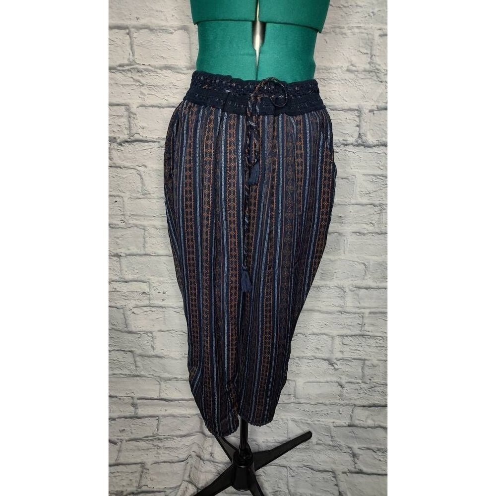 MAURICES Women's Cropped Pants Multicolor Printed Stripe Drawstring Tassel 14